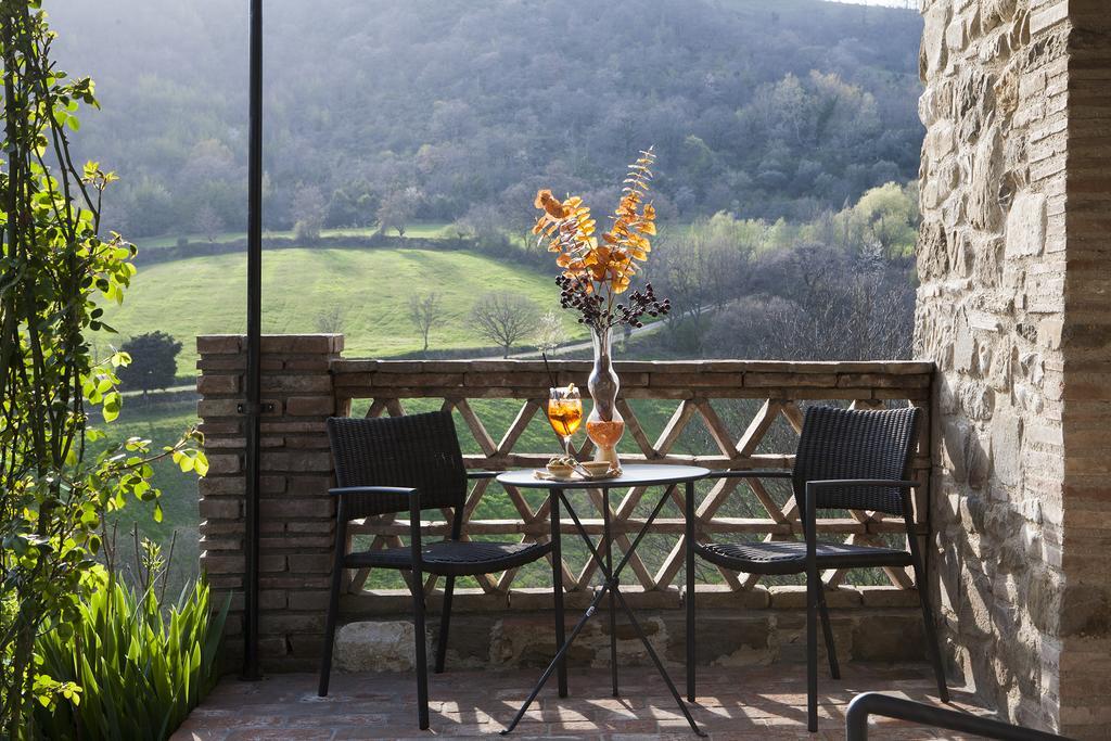 Borgo Di Carpiano Hotel Mengara Buitenkant foto